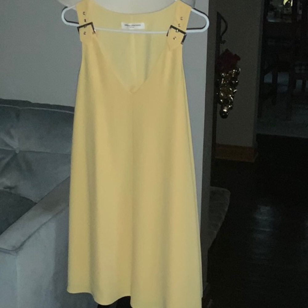 Canary yellow sleeveless summer midi dress!